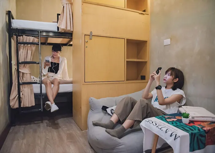 Cazz Hostel Bangkok